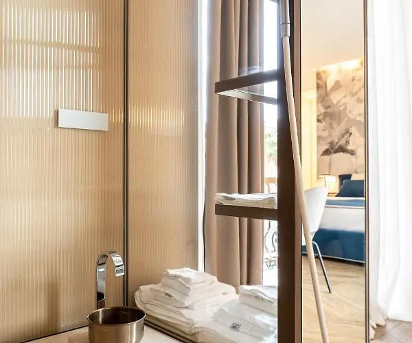 Donna Giacinta Blu Luxury Flat Bari