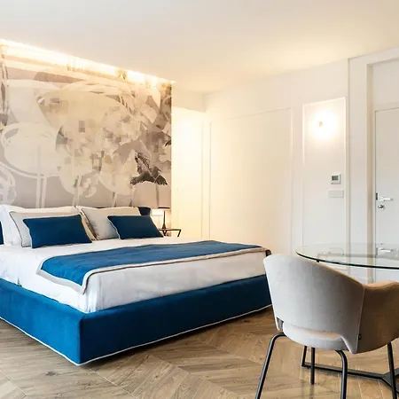 Apartment Donna Giacinta Blu Luxury Flat Bari